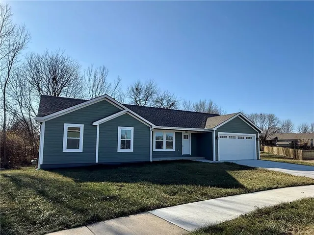 $440,000 | 544 18th Street, Ottawa, KS 66067