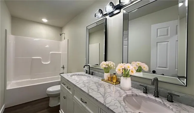 $440,000 | 544 18th Street, Ottawa, KS 66067