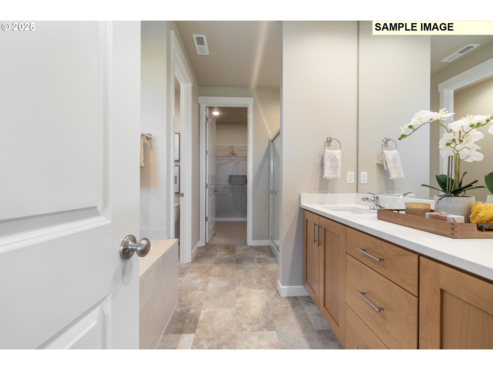 3076 Olympic Street, Unit 17 Woodburn, OR 97071 - Photo 7 of 38