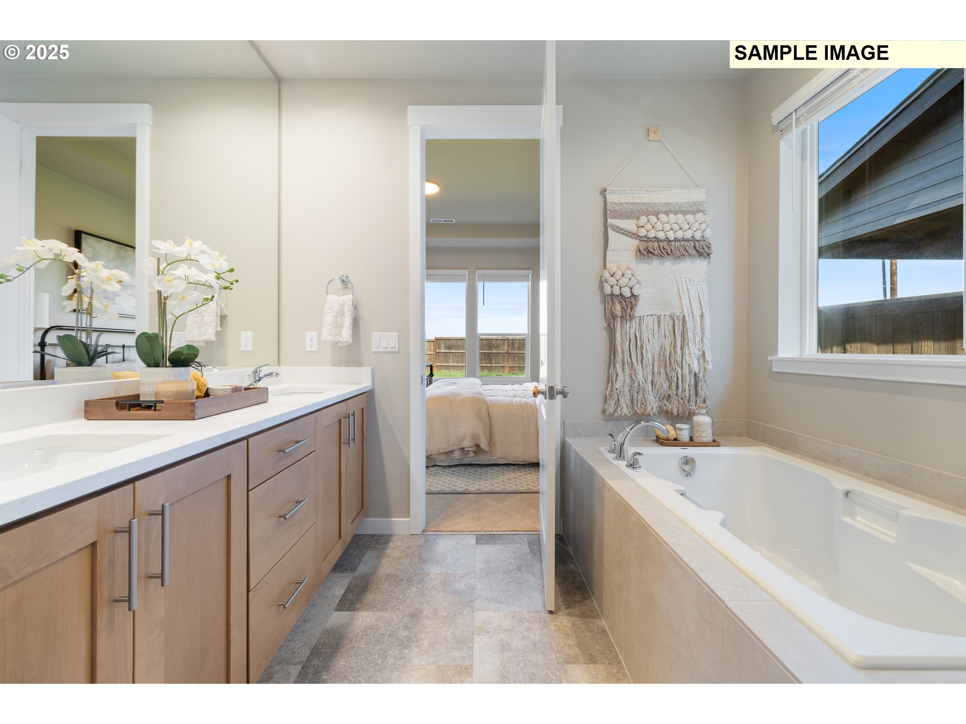 3076 Olympic Street, Unit 17 Woodburn, OR 97071 - Photo 8 of 38