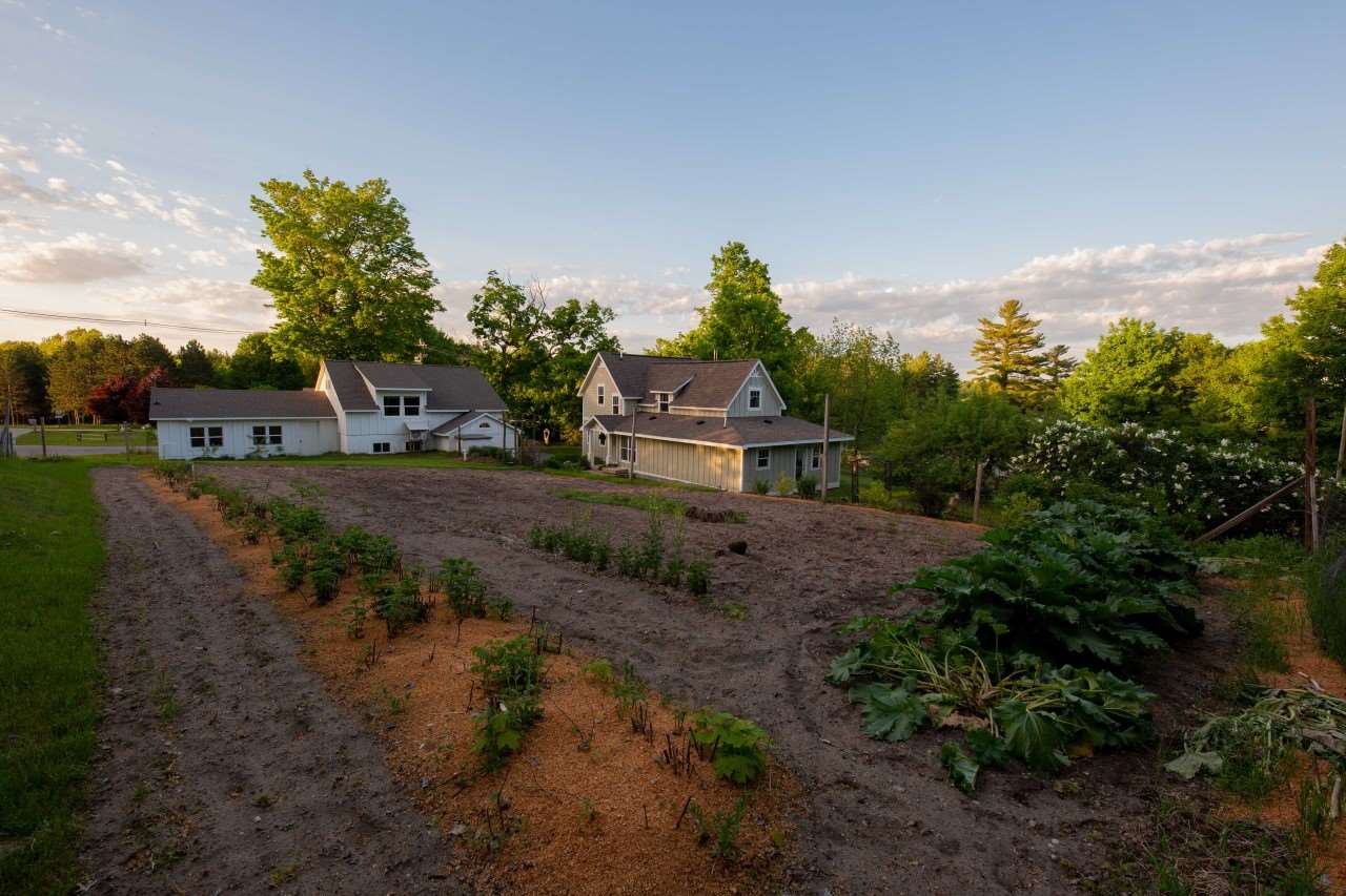 9865 Skiver Road Traverse City, MI 49685 - Photo 11 of 40 1875418-10.JPG