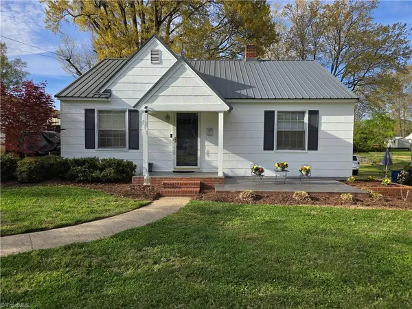 $179,000 | 111 Rhyne Avenue Southeast, Winston-Salem, NC 27127