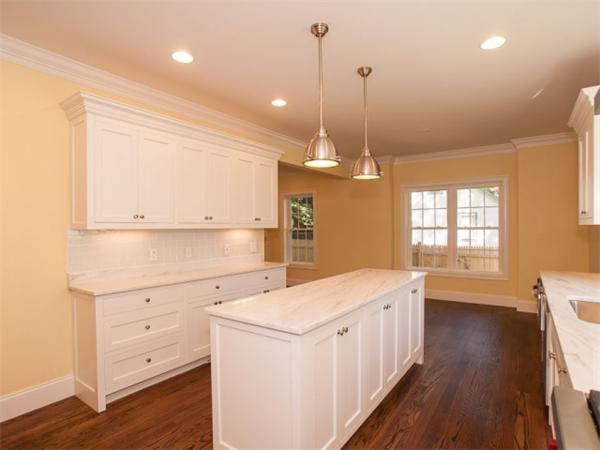 33 Thomas Road Wellesley, MA 02482 - Photo 8 of 28