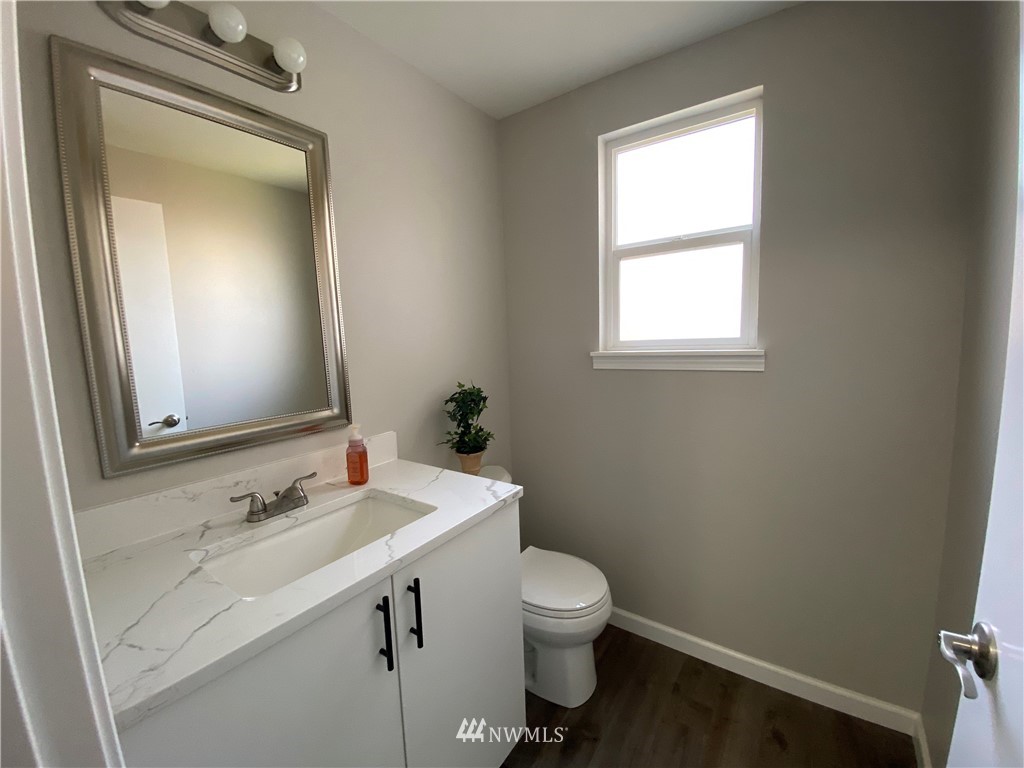 11448 Southeast 185th Place Renton, WA 98055 - Photo 13 of 24