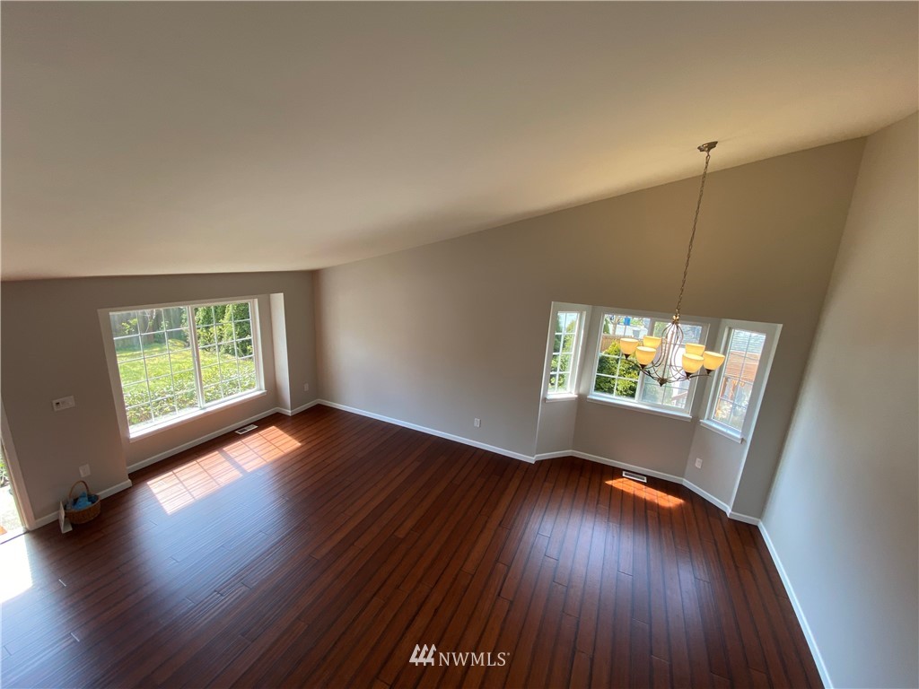 11448 Southeast 185th Place Renton, WA 98055 - Photo 4 of 24