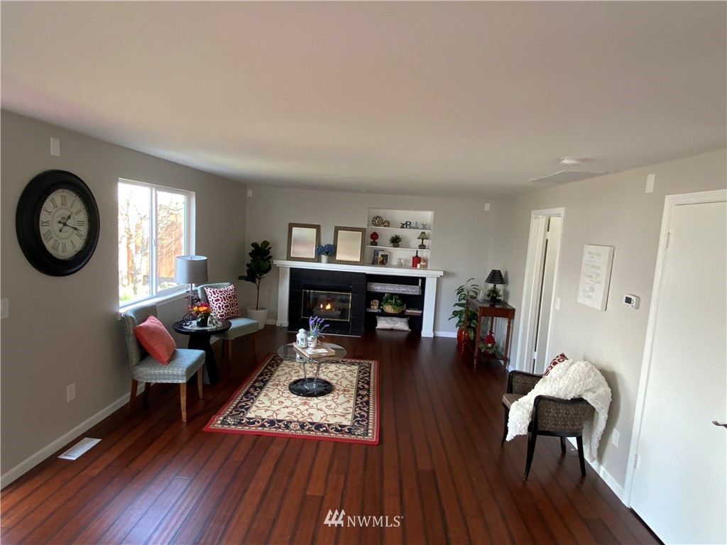11448 Southeast 185th Place Renton, WA 98055 - Photo 9 of 24