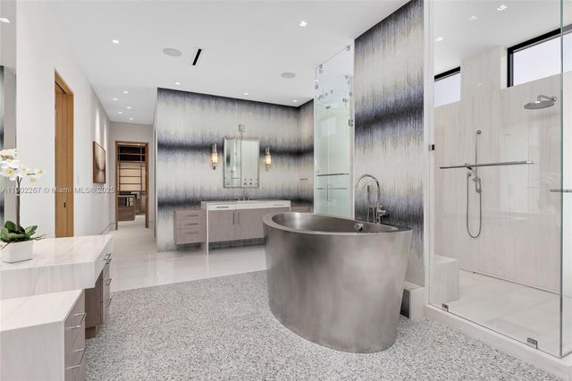 $35,995,000 | 3052 North Atlantic Boulevard, Fort Lauderdale, FL 33308