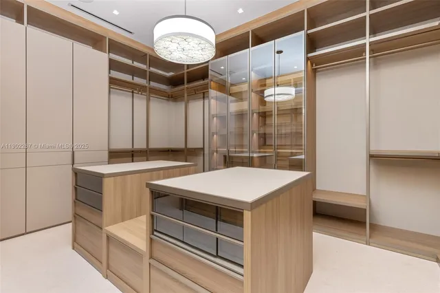 $31,000,000 | 3052 North Atlantic Boulevard, Fort Lauderdale, FL 33308