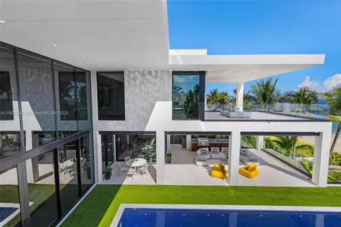 $35,995,000 | 3052 North Atlantic Boulevard, Fort Lauderdale, FL 33308