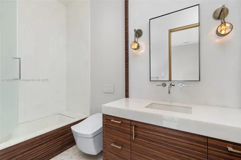 $35,995,000 | 3052 North Atlantic Boulevard, Fort Lauderdale, FL 33308