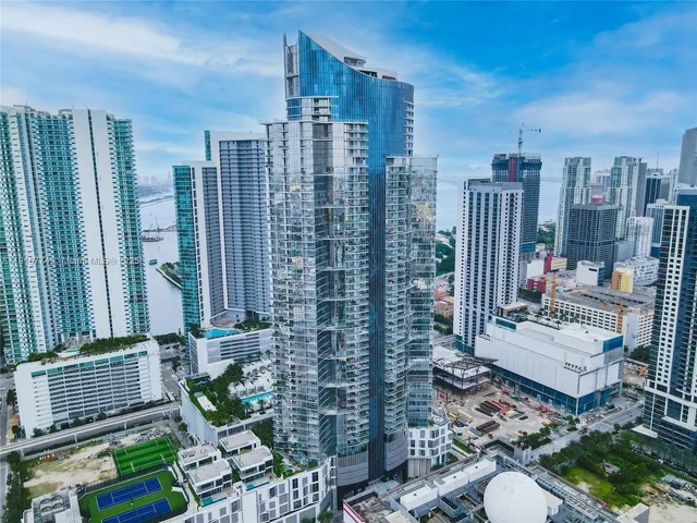 $680,000 | 851 Northeast 1st Avenue, Unit 3202, Miami, FL 33132