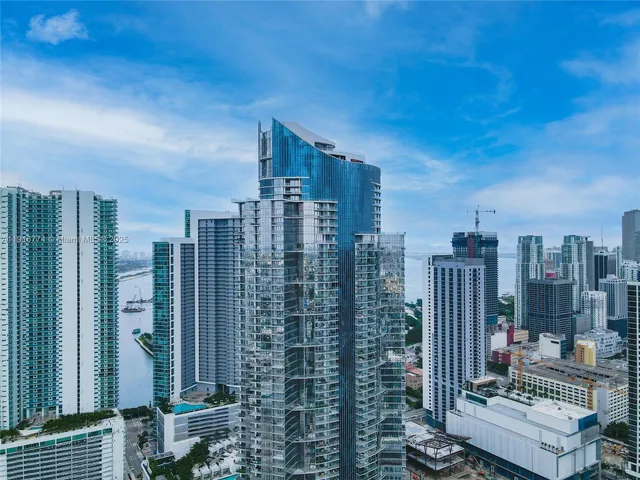 $680,000 | 851 Northeast 1st Avenue, Unit 3202, Miami, FL 33132