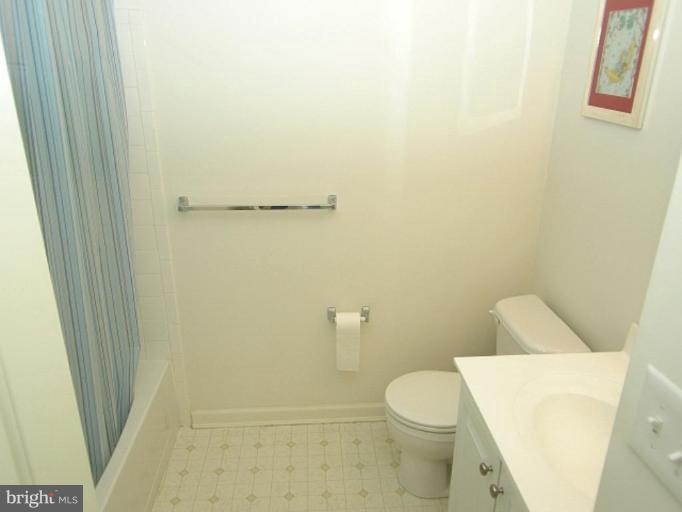 7733 Rotherham Drive Hanover, MD 21076 - Photo 15 of 19 Bath #4