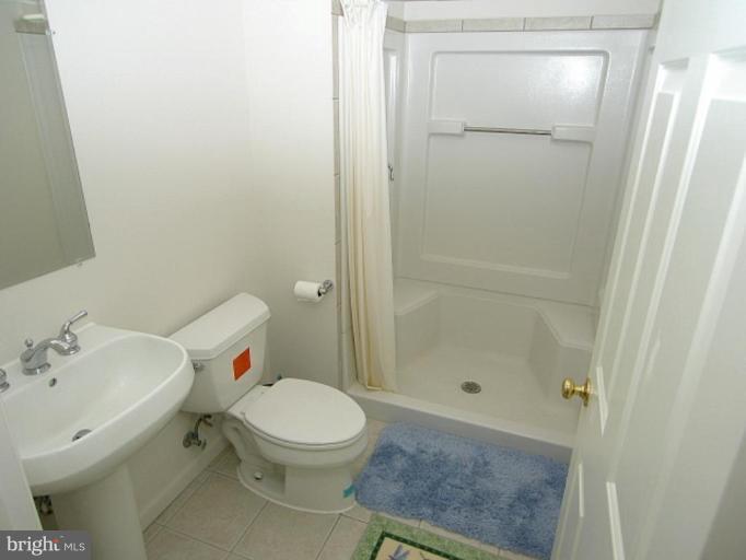 7733 Rotherham Drive Hanover, MD 21076 - Photo 18 of 19 Bath #2