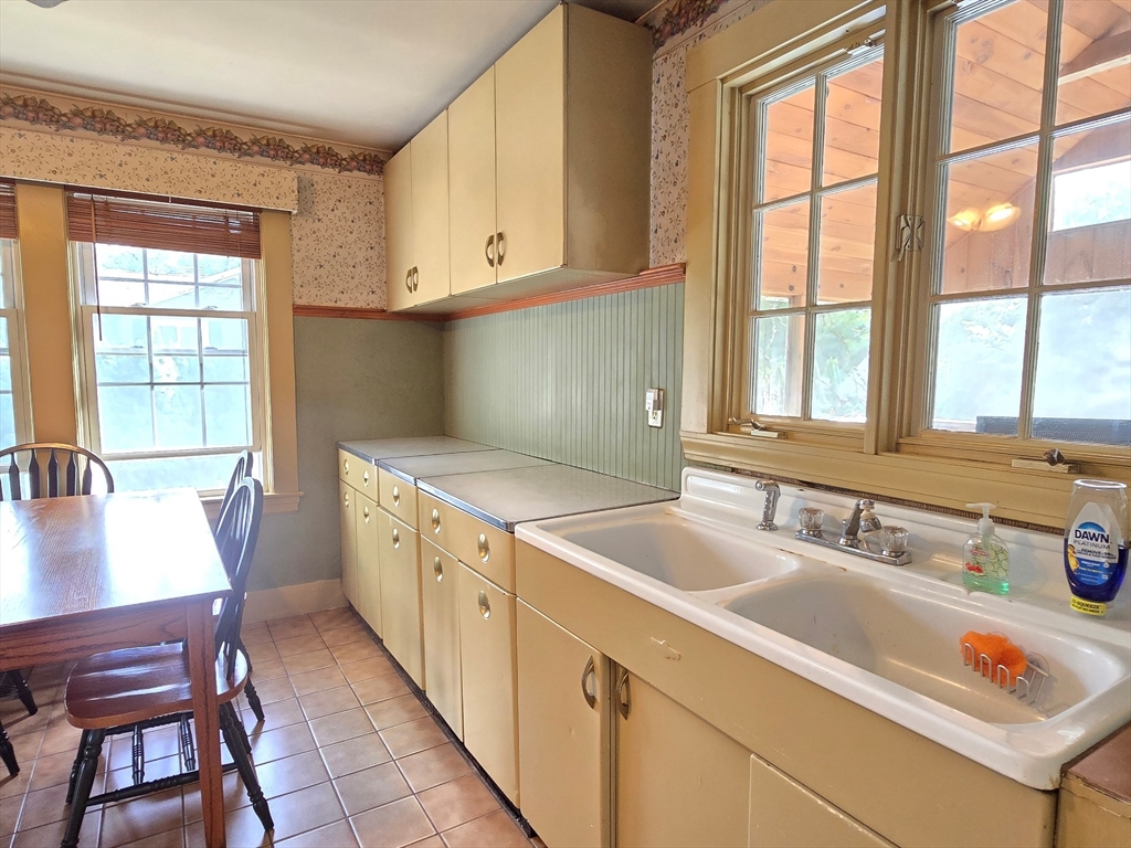 13 Clark Street Ashland, MA 01721 - Photo 14 of 33
