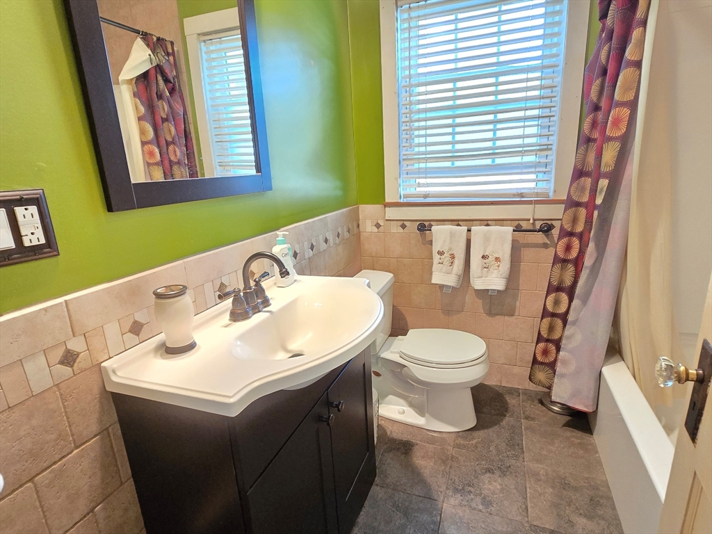 13 Clark Street Ashland, MA 01721 - Photo 23 of 33