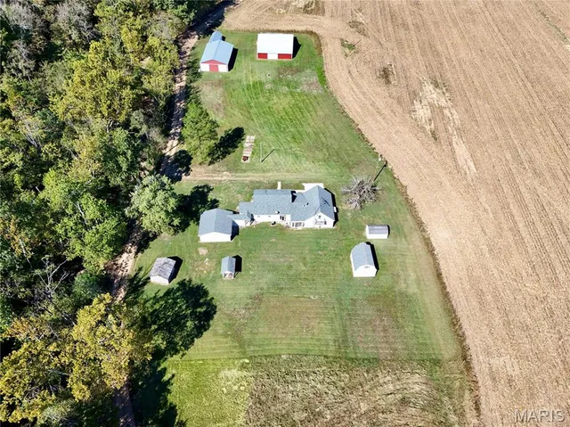 $269,900 | 38334 Bcr 221, Sedgewickville, MO 63781