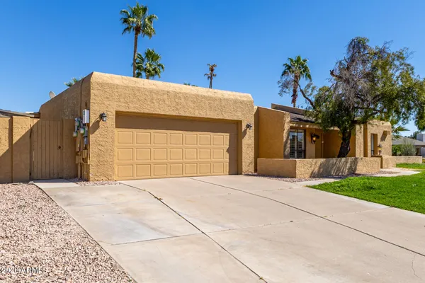 $665,000 | 6517 South Hazelton Lane, Tempe, AZ 85283