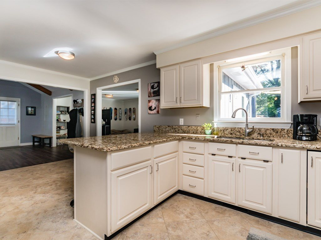 4104 Wingate Drive Raleigh, NC 27609 - Photo 12 of 24 Photo 12