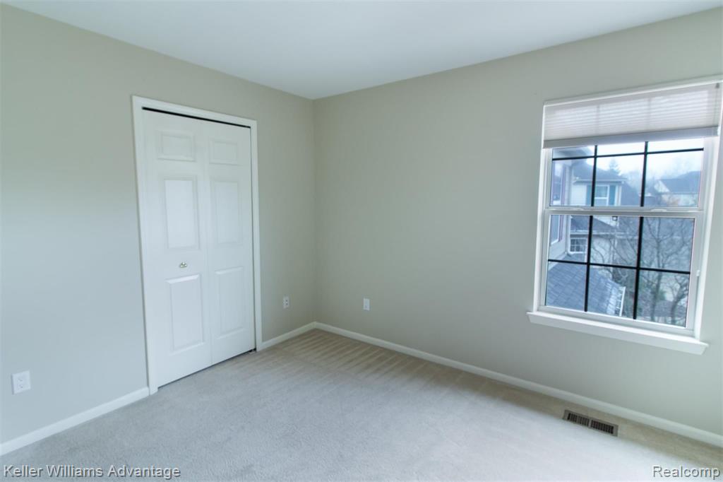3694 Windingbrook Circle Rochester Hills, MI 48309 - Photo 30 of 44