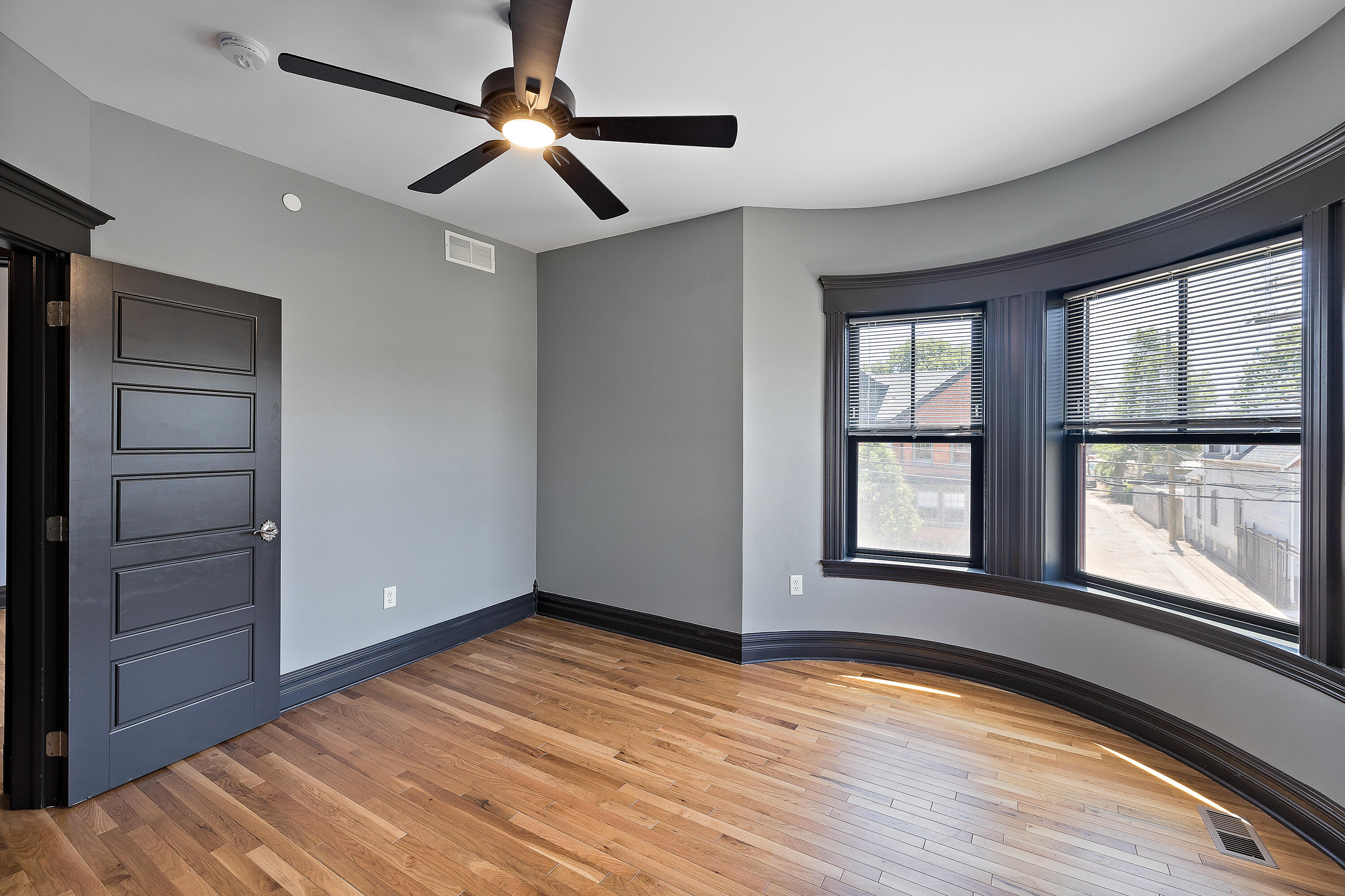 4004 Porter Street Detroit, MI 48209 - Photo 16 of 29 4030 Porter St-40