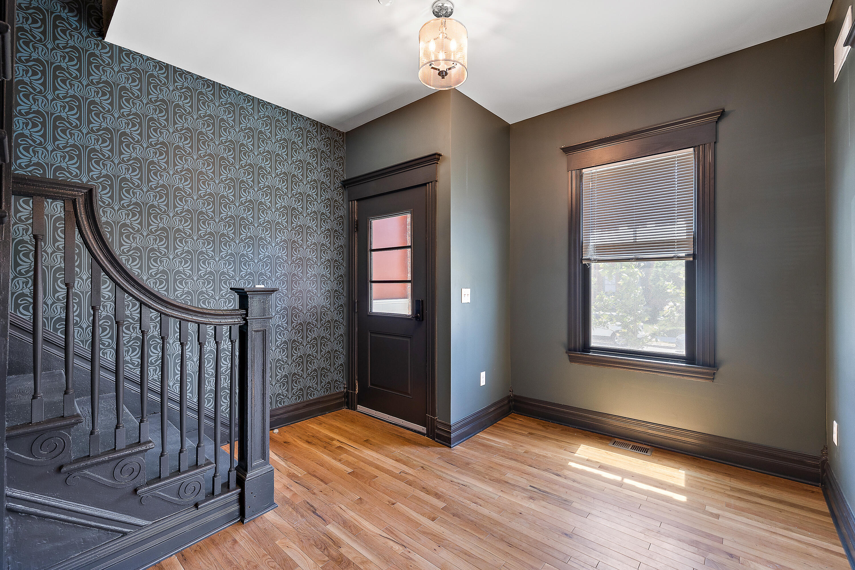 4004 Porter Street Detroit, MI 48209 - Photo 5 of 29 4030 Porter St-17