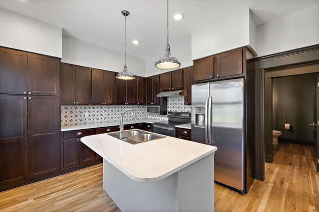 $2,800 | 4004 Porter Street, Detroit, MI 48209