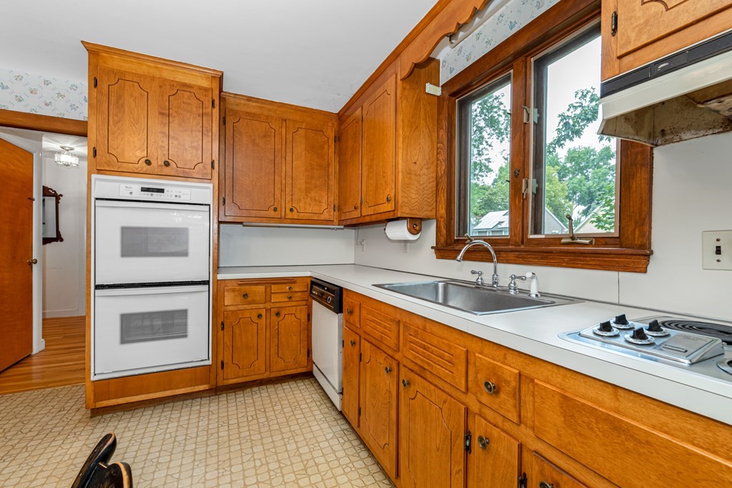 35 Radcliffe Road Arlington, MA 02474 - Photo 29 of 42