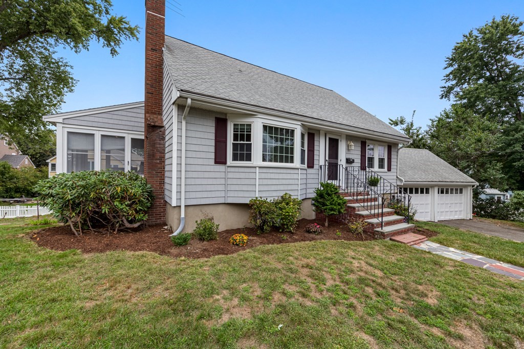35 Radcliffe Road Arlington, MA 02474 - Photo 4 of 42