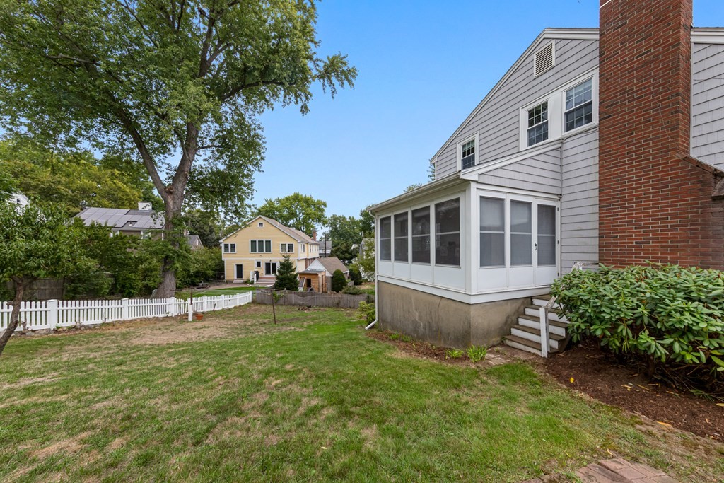 35 Radcliffe Road Arlington, MA 02474 - Photo 6 of 42