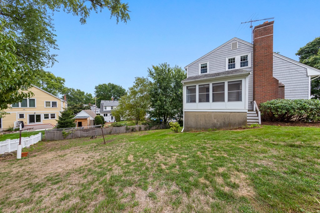 35 Radcliffe Road Arlington, MA 02474 - Photo 7 of 42