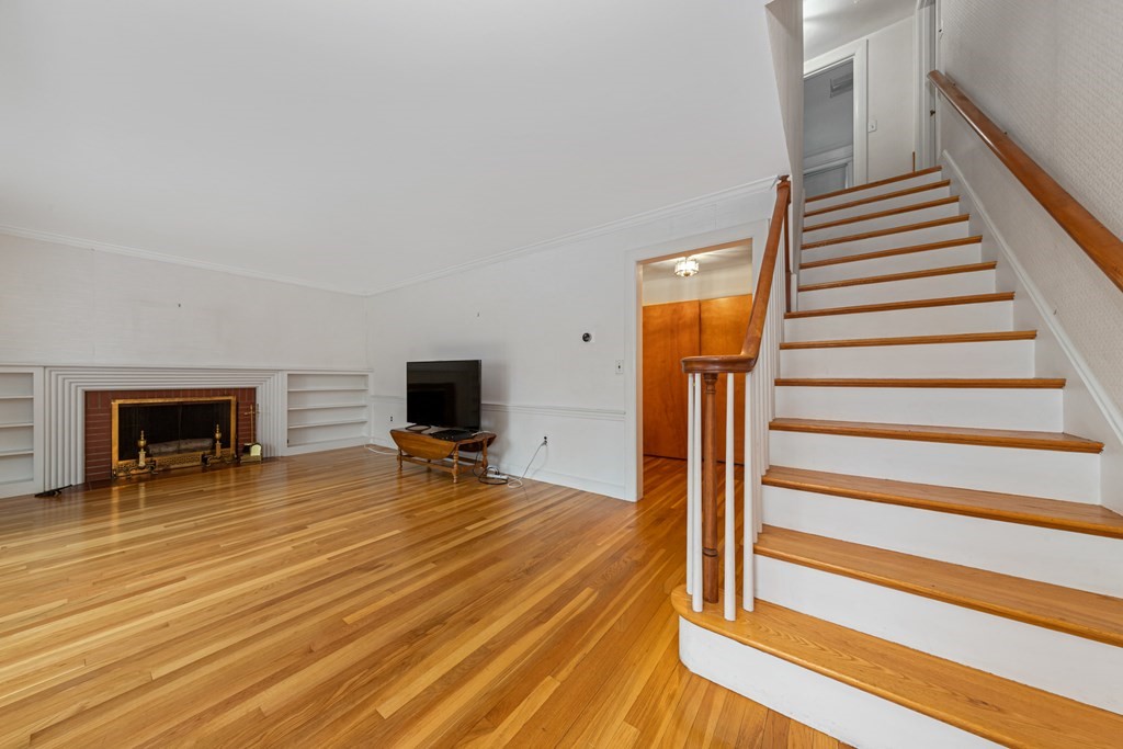 35 Radcliffe Road Arlington, MA 02474 - Photo 9 of 42