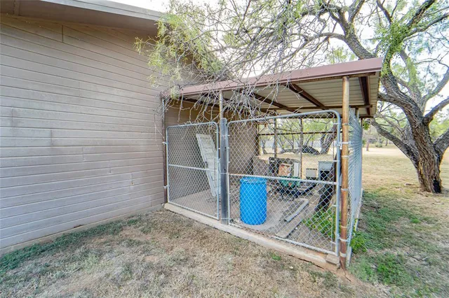a view of a storage & utility room