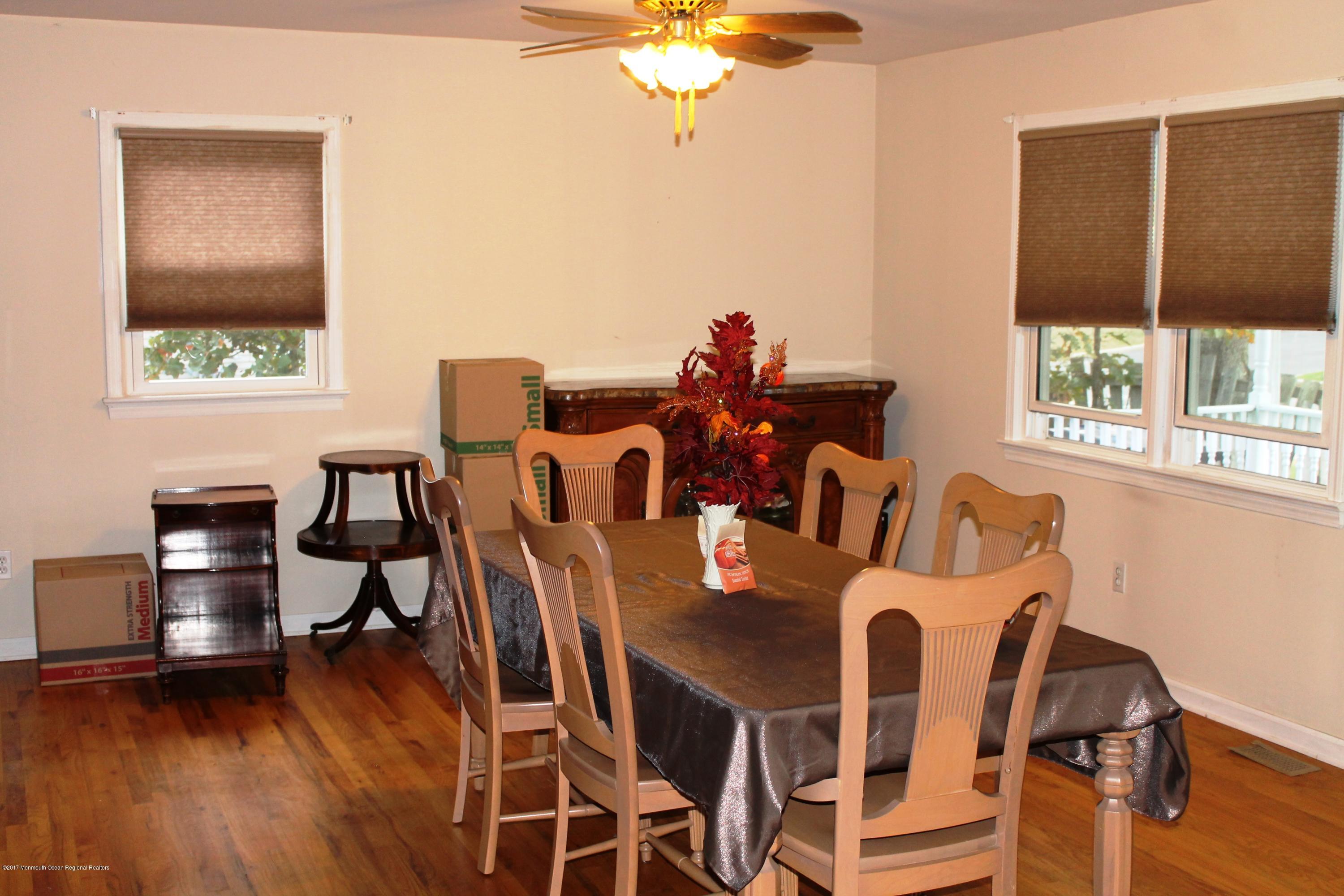 207 Crane Road Brick, NJ 08723 - Photo 2 of 15 Living Room Dining Room
