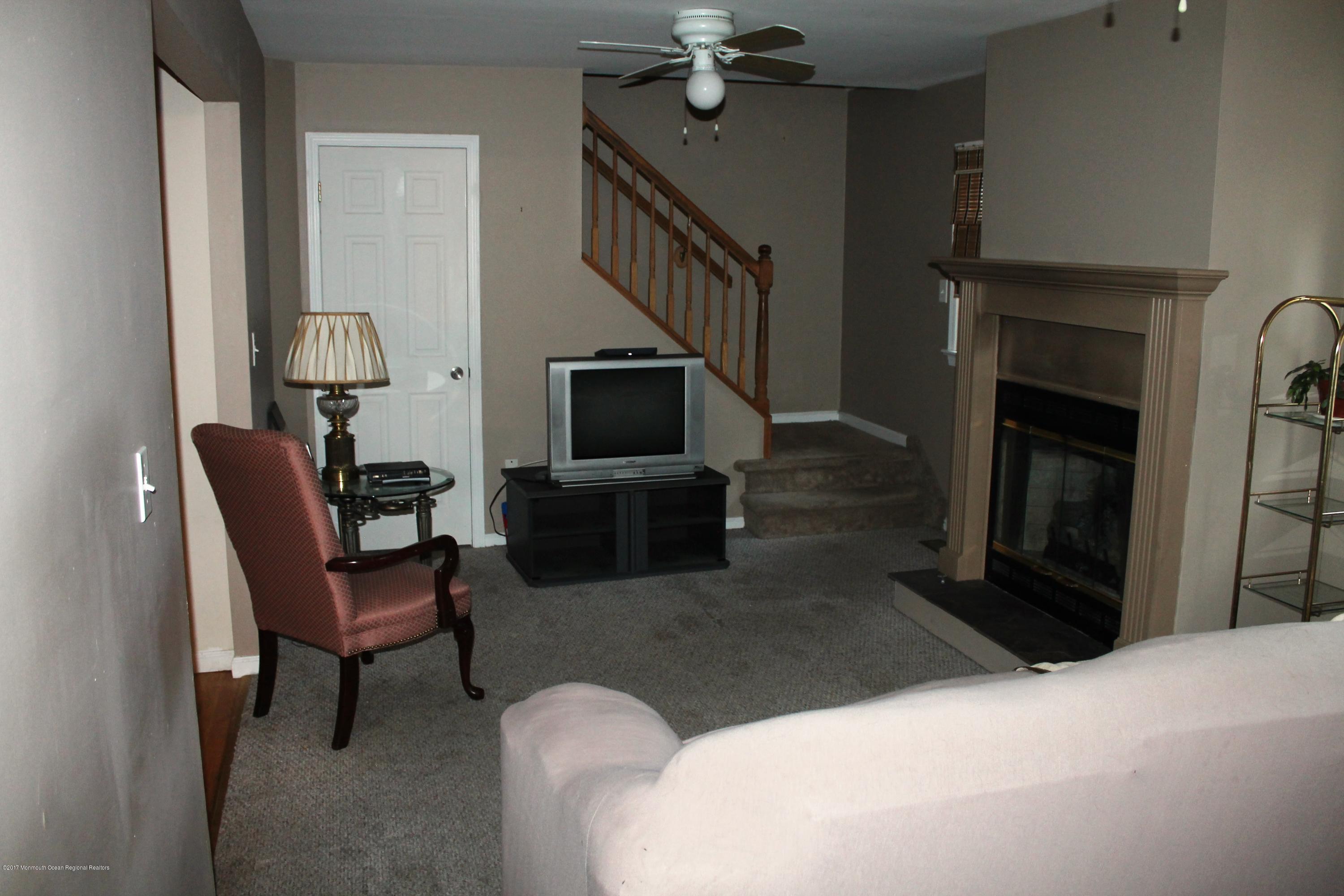 207 Crane Road Brick, NJ 08723 - Photo 5 of 15 FamilyRoom