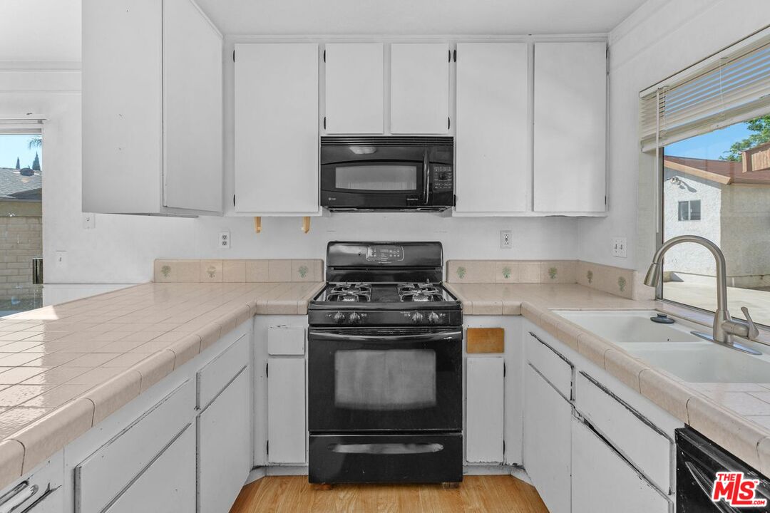 10576 Valinda Court Rancho Cucamonga, CA 91701 - Photo 13 of 34