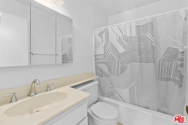 $725,000 | 10576 Valinda Court, Rancho Cucamonga, CA 91701