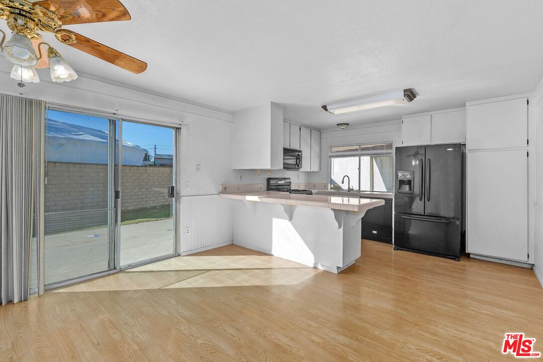 10576 Valinda Court Rancho Cucamonga, CA 91701 - Photo 7 of 34