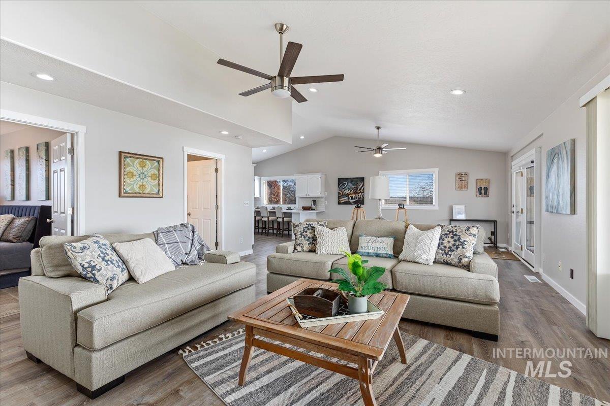 21600 Look Lane Caldwell, ID 83607 - Photo 12 of 44