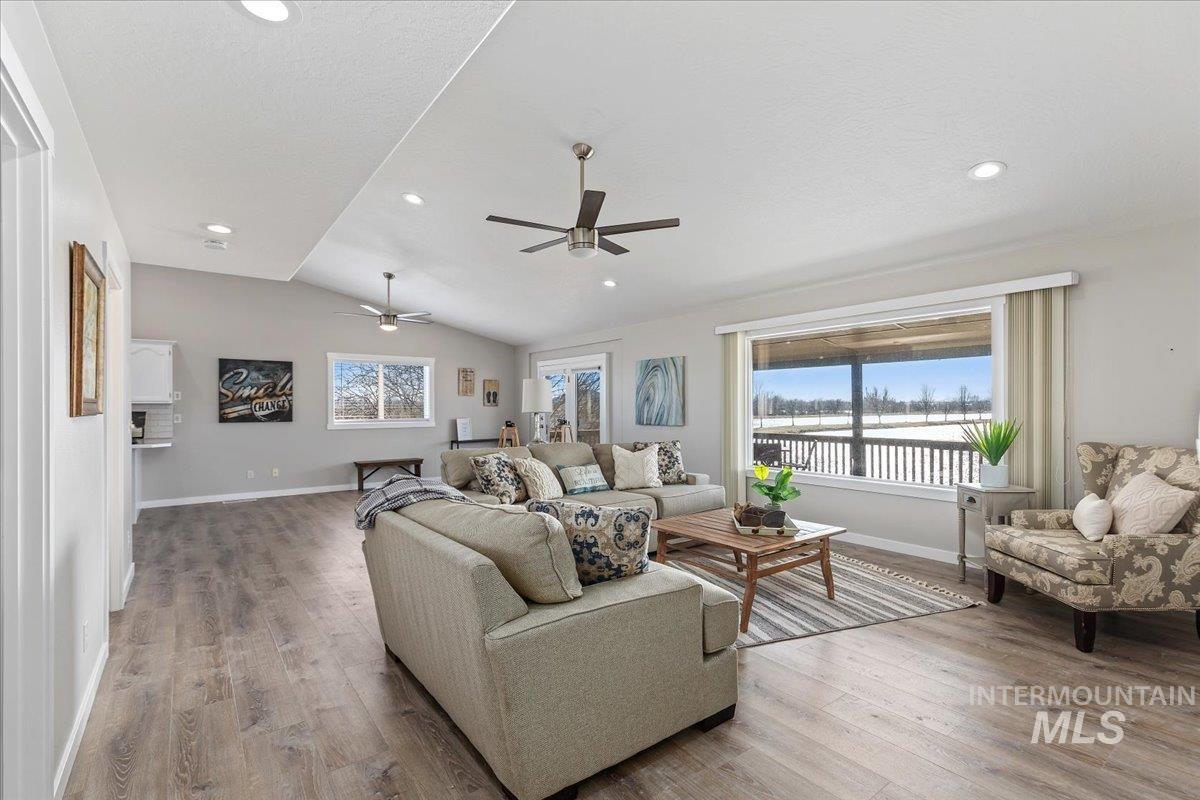 21600 Look Lane Caldwell, ID 83607 - Photo 6 of 44