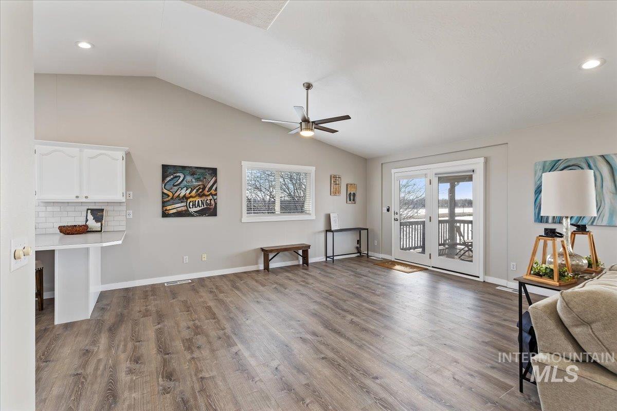 21600 Look Lane Caldwell, ID 83607 - Photo 9 of 44