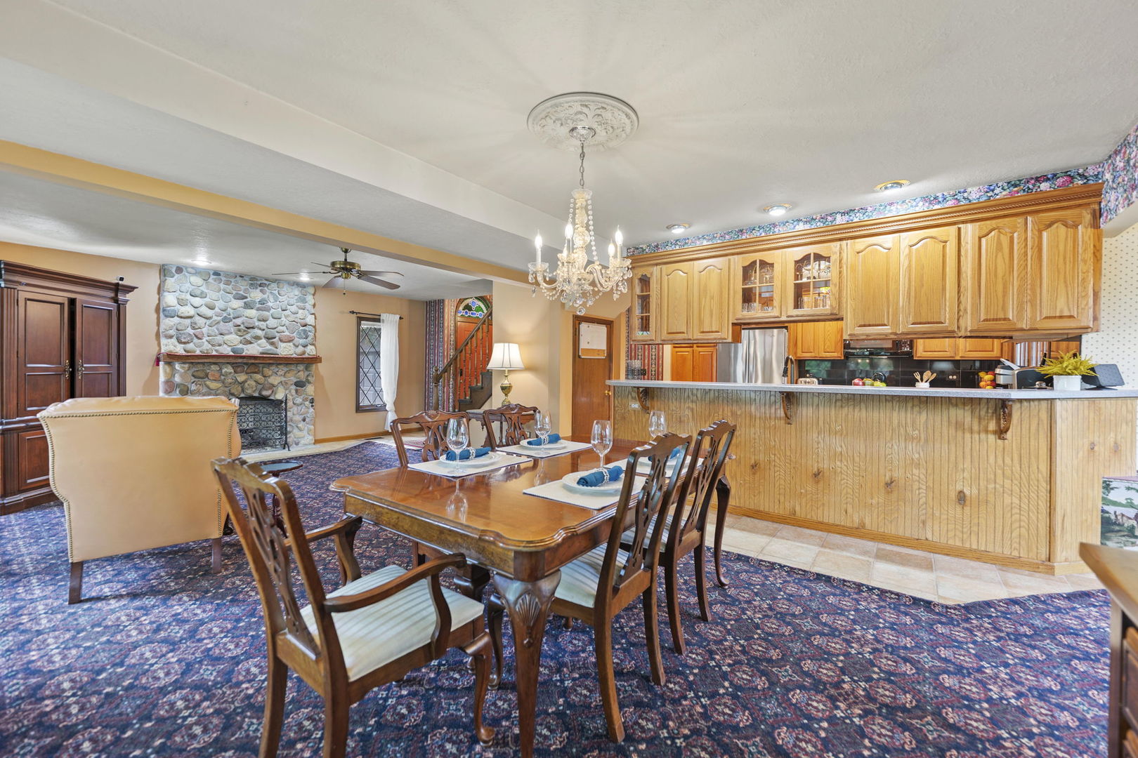 4511 Hanover Drive Crystal Lake, IL 60012 - Photo 14 of 68 a view of a dining room with furniture and window