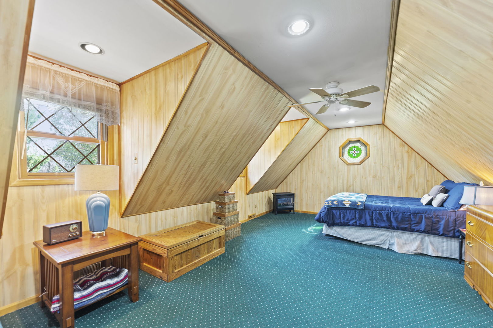 4511 Hanover Drive Crystal Lake, IL 60012 - Photo 39 of 68 a spacious bedroom with a bed and a window