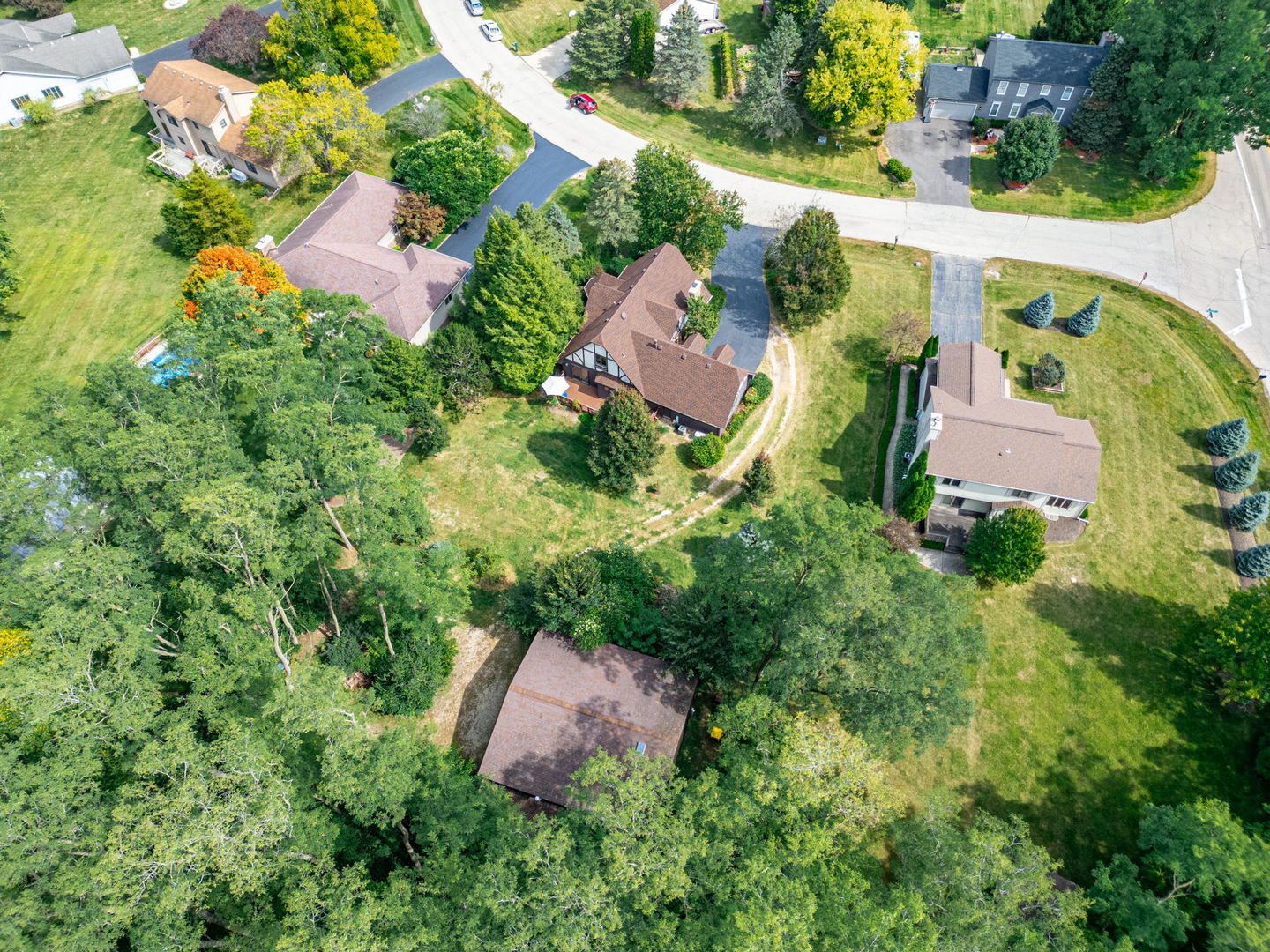 4511 Hanover Drive Crystal Lake, IL 60012 - Photo 63 of 68 an aerial view of house with yard