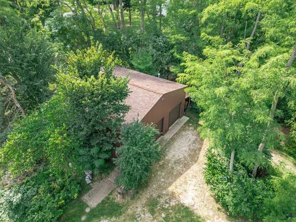 $645,000 | 4511 Hanover Drive, Crystal Lake, IL 60012