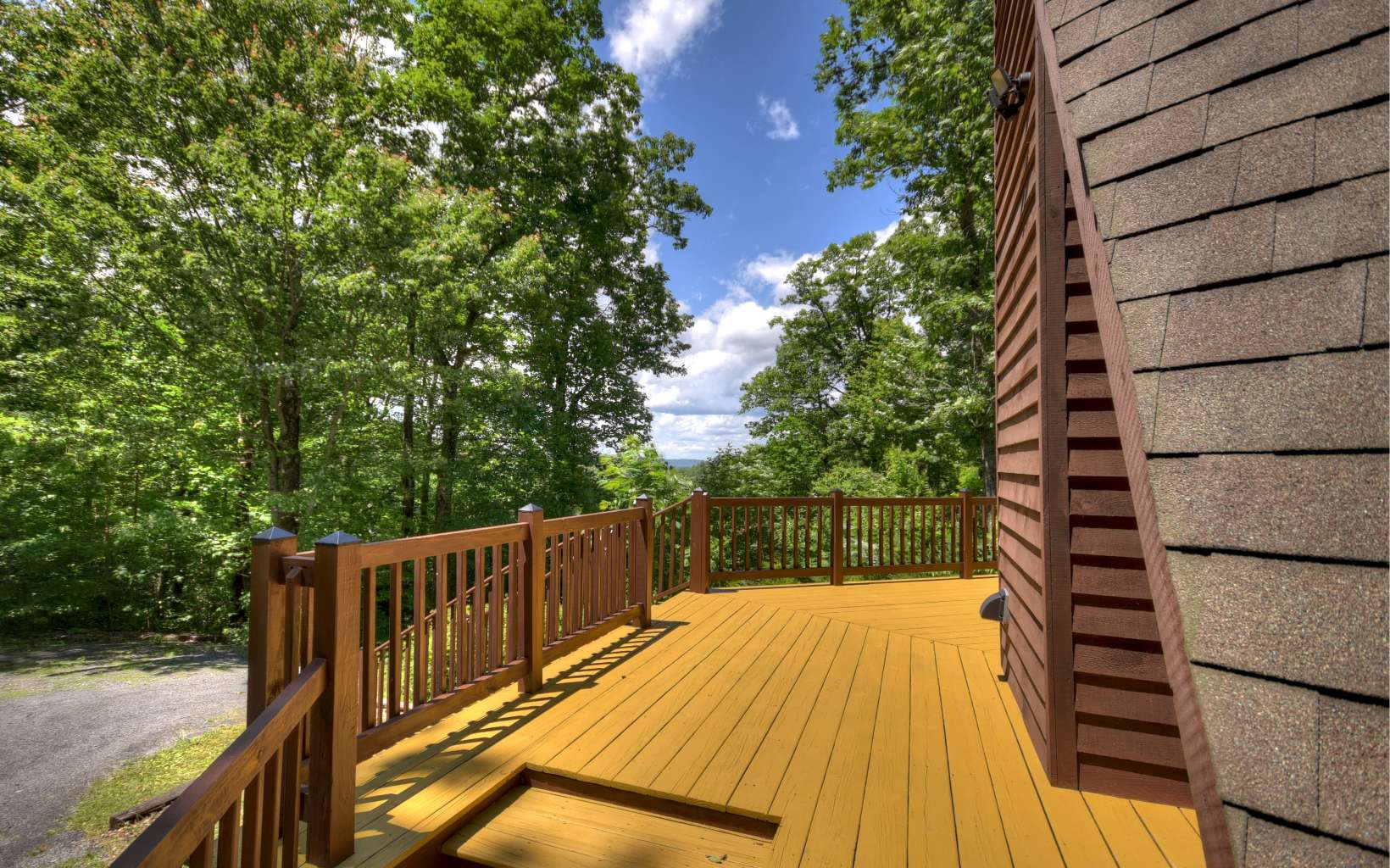 742 Sassafras Ridge Road Turtletown, TN 37391 - Photo 4 of 4 a view of balcony with wooden floor and fence