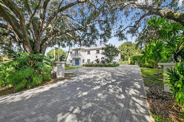 $13,900 | 2900 Greenbriar Boulevard, Wellington, FL 33414