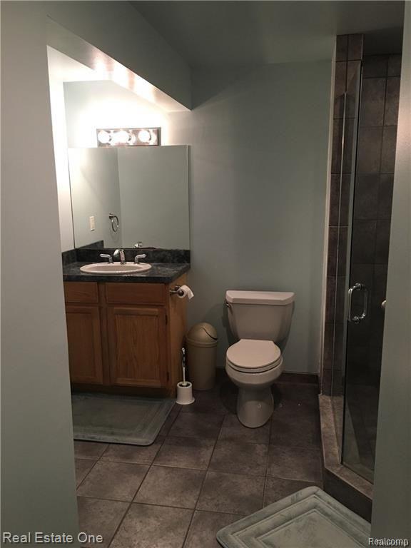 875 Ridgeside Drive, Unit 5 Milford, MI 48381 - Photo 16 of 19 GetMedia-6.ashx