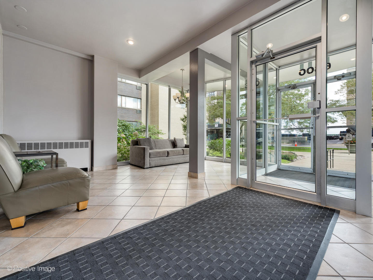 6300 North Sheridan Road, Unit 608 Chicago, IL 60660 - Photo 10 of 12