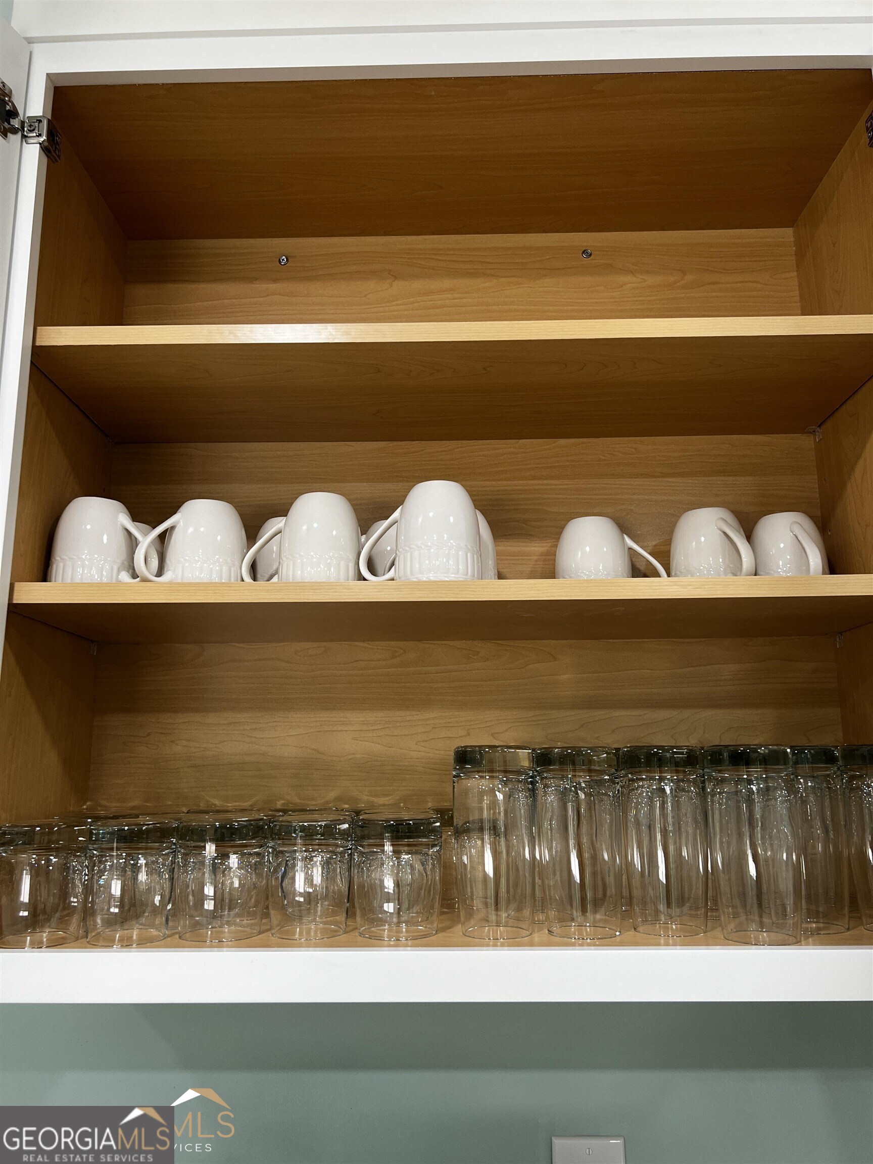 208 Swanson Ridge Peachtree City, GA 30269 - Photo 11 of 40 a view of table chair